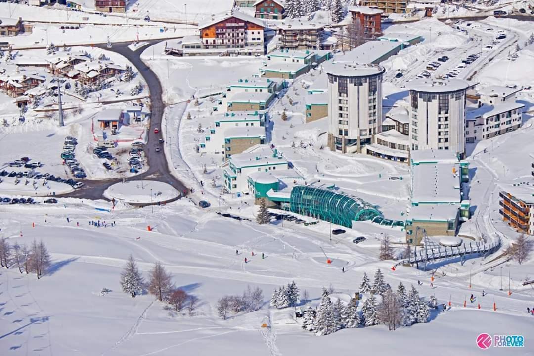 46 Vale C'E' Al Villaggio Olimpico Di Sestriere Exterior foto