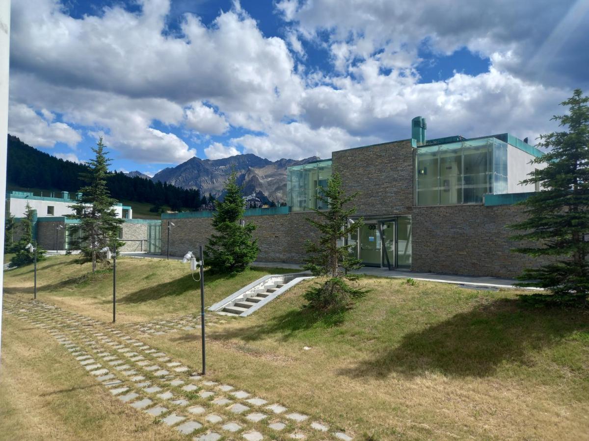 46 Vale C'E' Al Villaggio Olimpico Di Sestriere Exterior foto